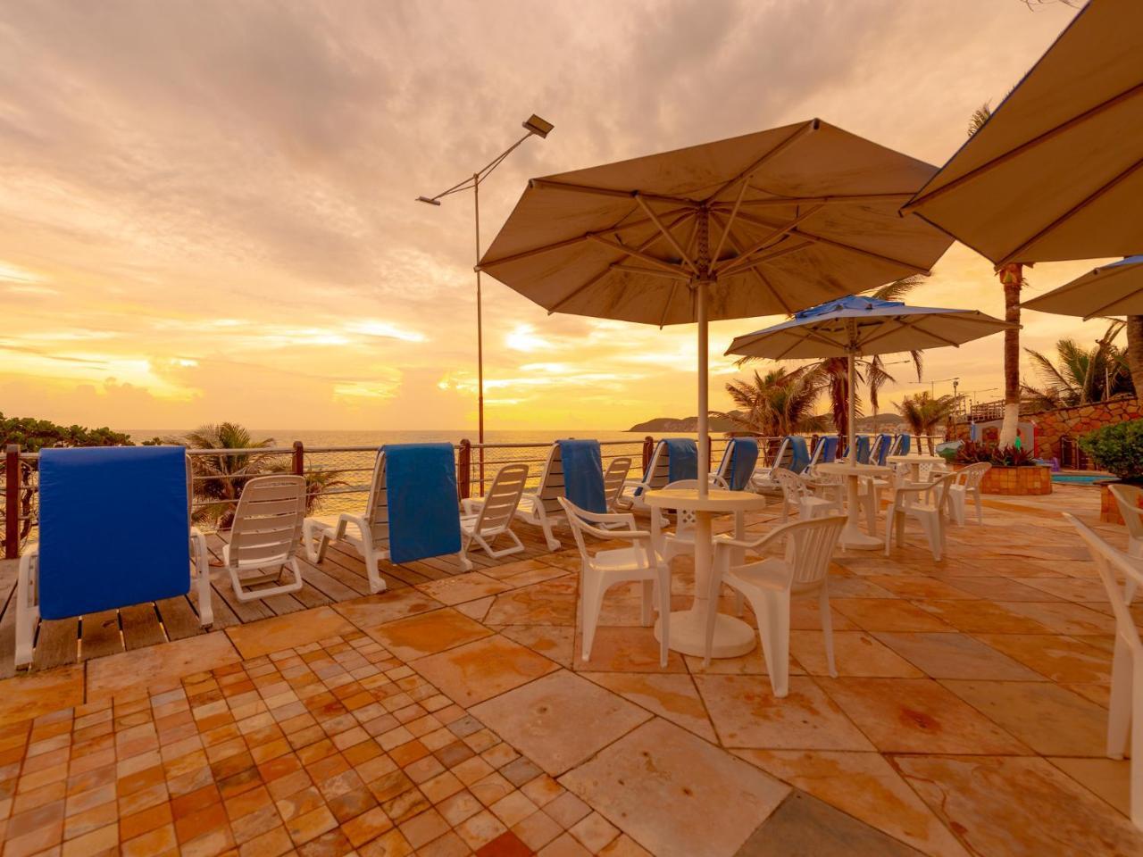 Happy Azul Hotel